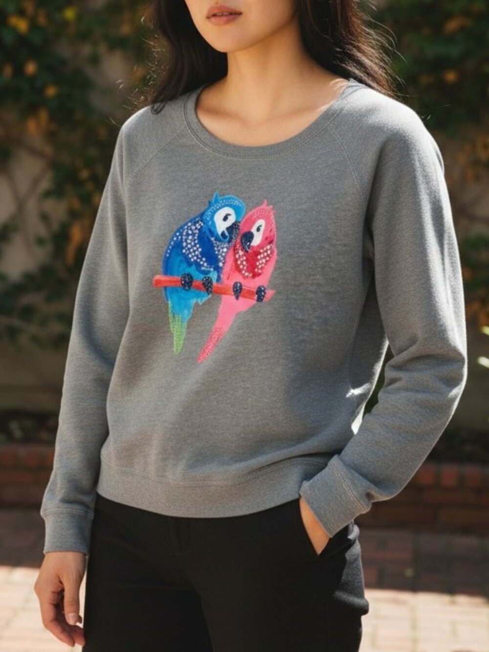 🔥 $15 SALE - HOLLISTER Gray Graphic Sweatshirt Parrot Design Size Medium